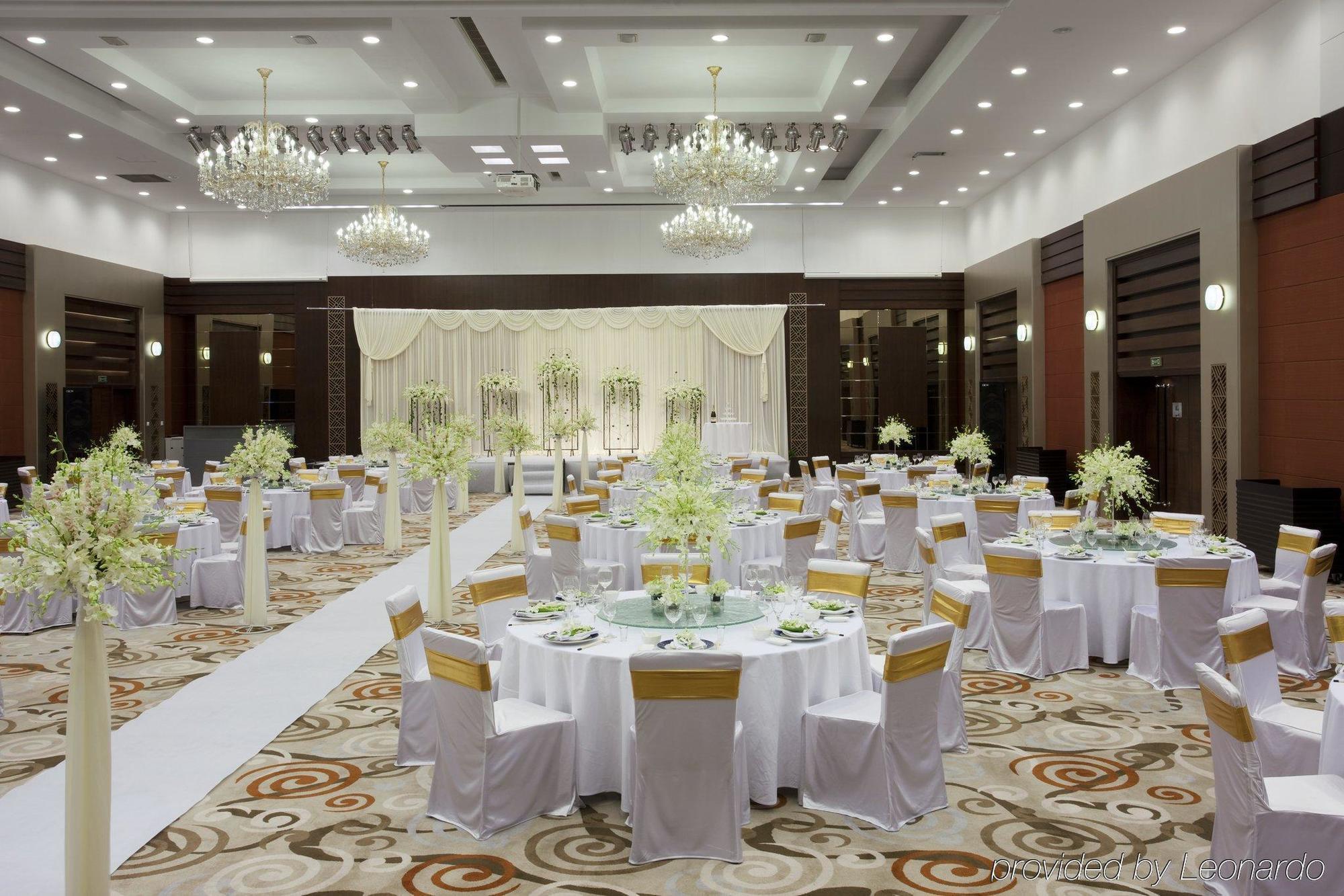 Holiday Inn Central Plaza Beijing Restaurant foto