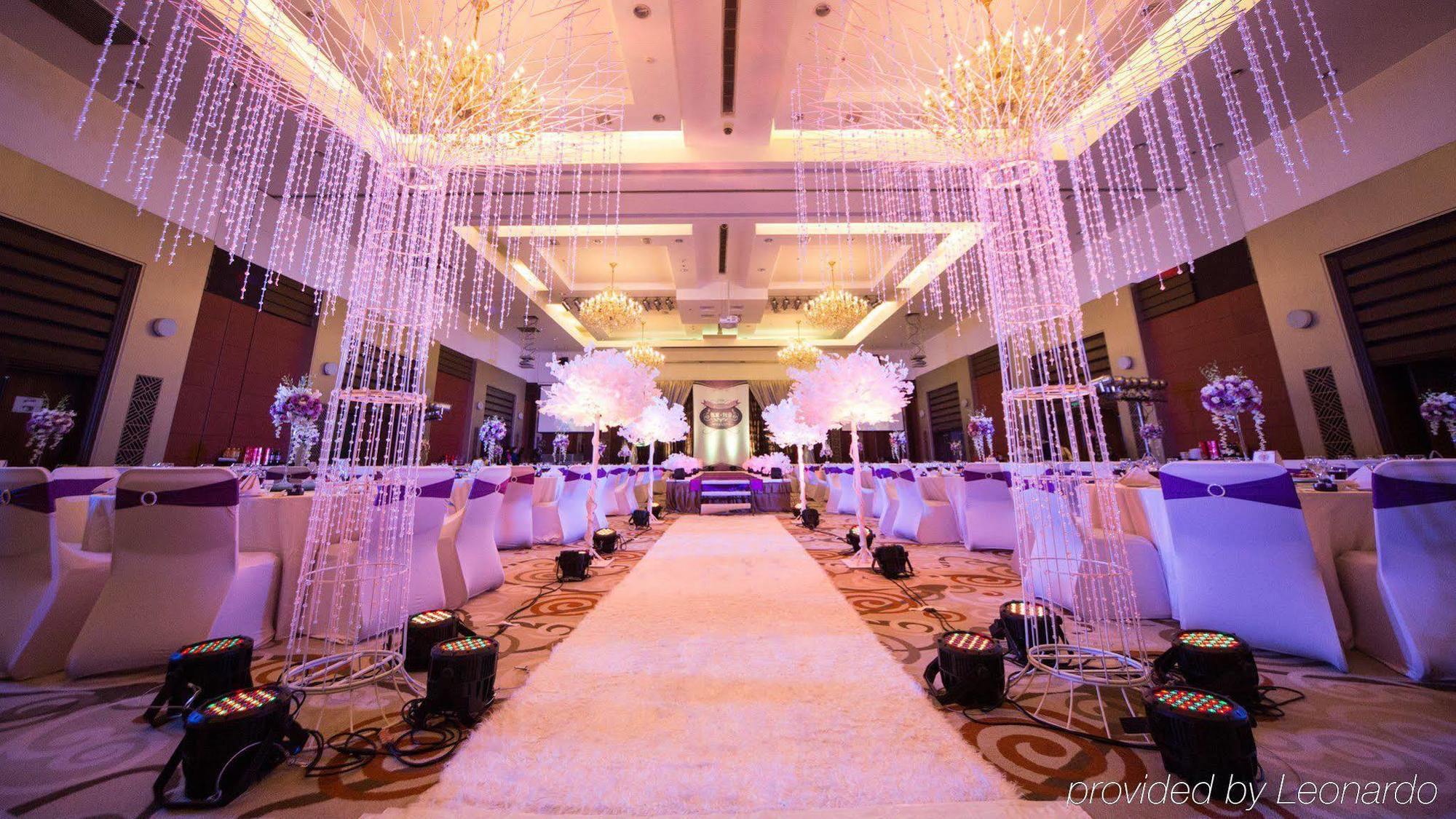 Holiday Inn Central Plaza Beijing Exterior foto